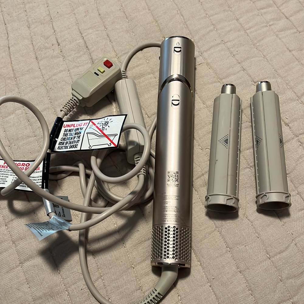 SHARK hair curling and drying system